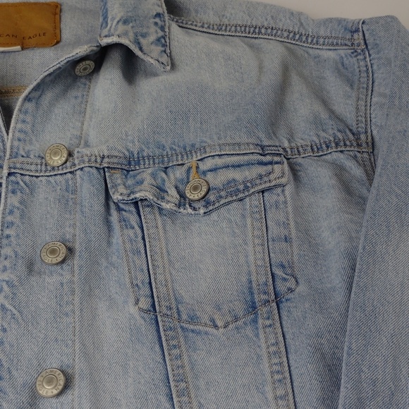 American Eagle Women's Distressed Denim Jacket. - Picture 7 of 12